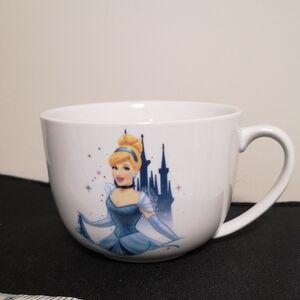 Extra Large Ceramic Coffee Tea Mug Or Soup Mug Featuring Cinderella Never-used
